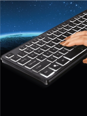 Fingers typing on FINGERS Magnifico MoonLit Keyboard